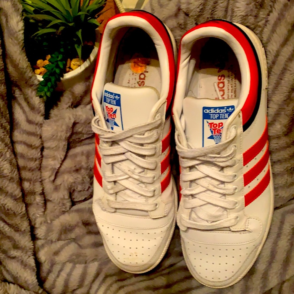Adidas Top Ten  pci789002 low top red wht & blk